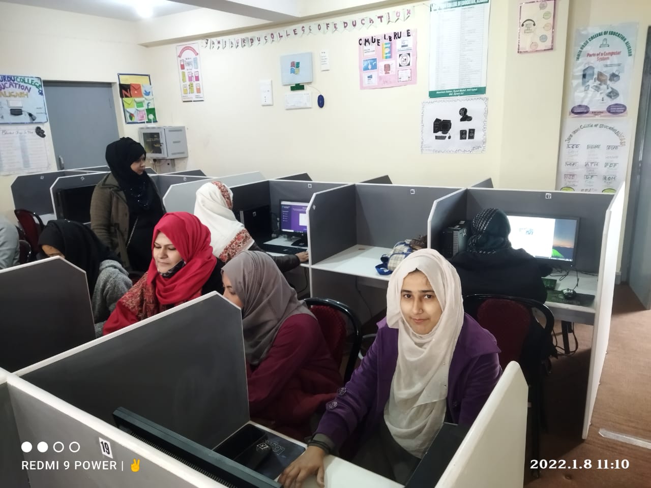 Library of Jamia Urdu College of Education